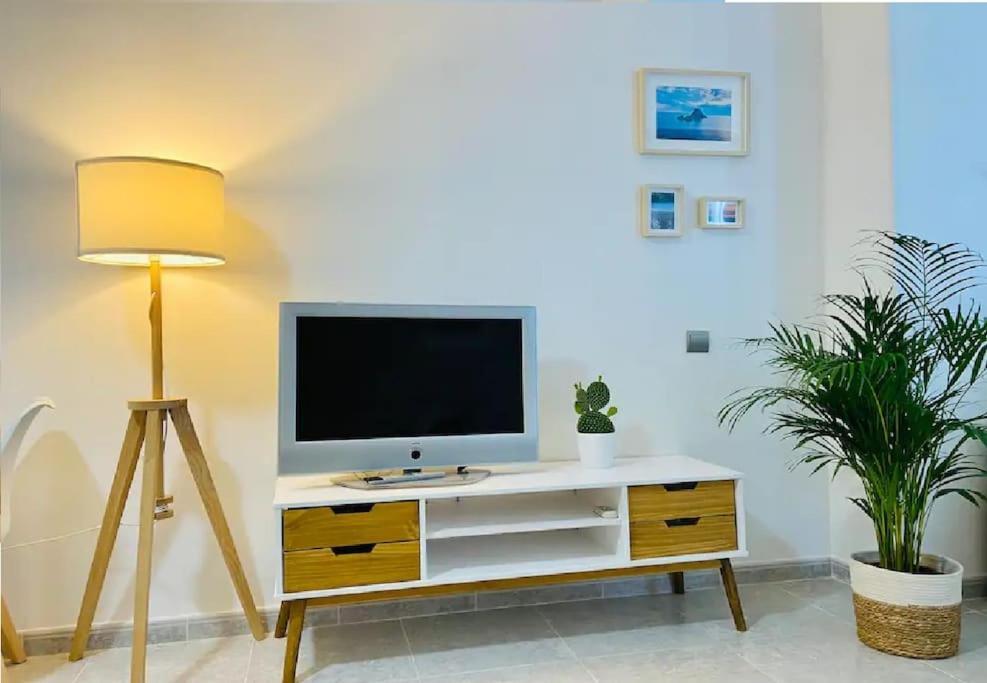 Alterhome Luminoso Estudio Con Piscina Y Maravillosas Vistas トレモリノス エクステリア 写真